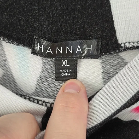 Black/Colorful Skirt Size XL - Picture 3 of 3